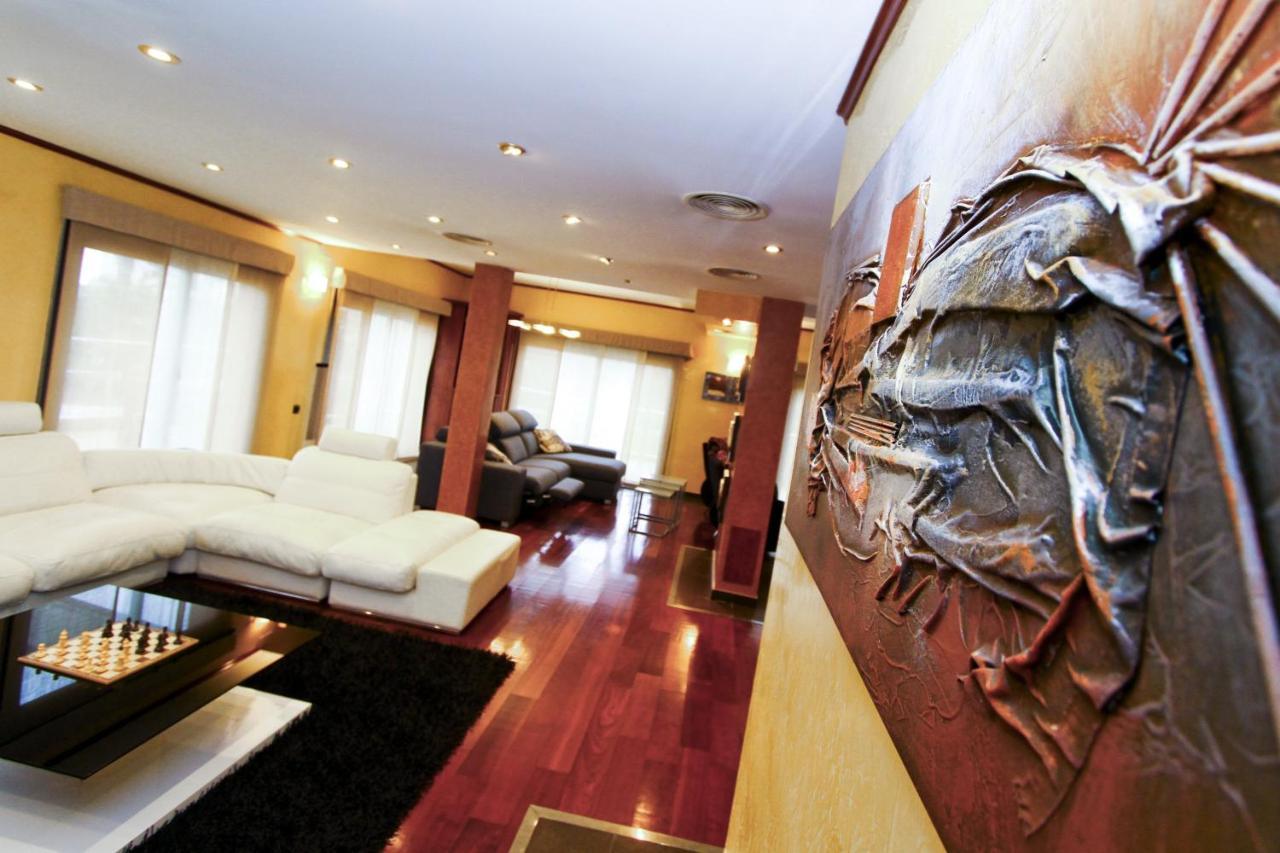 Villa Planet Salou Exteriör bild